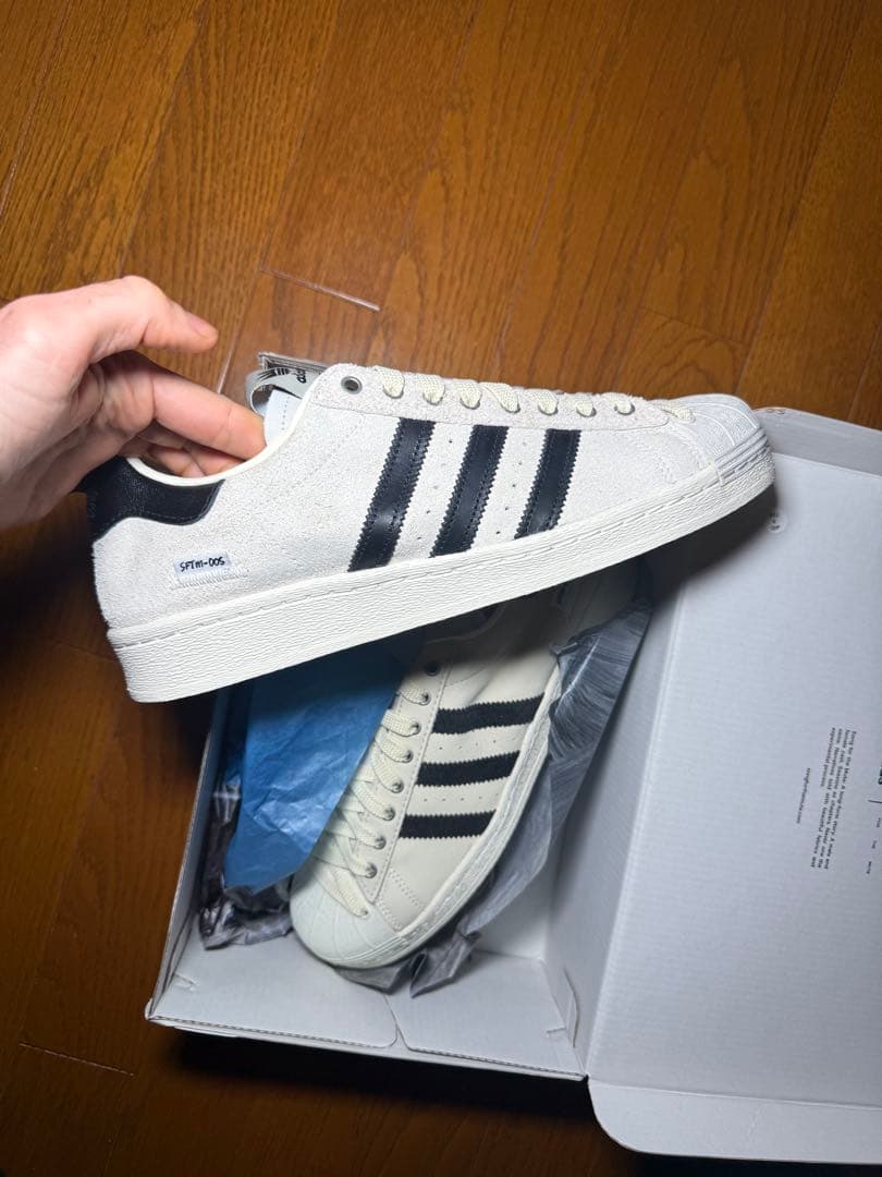 adidas Superstar ベージュ/ブラック