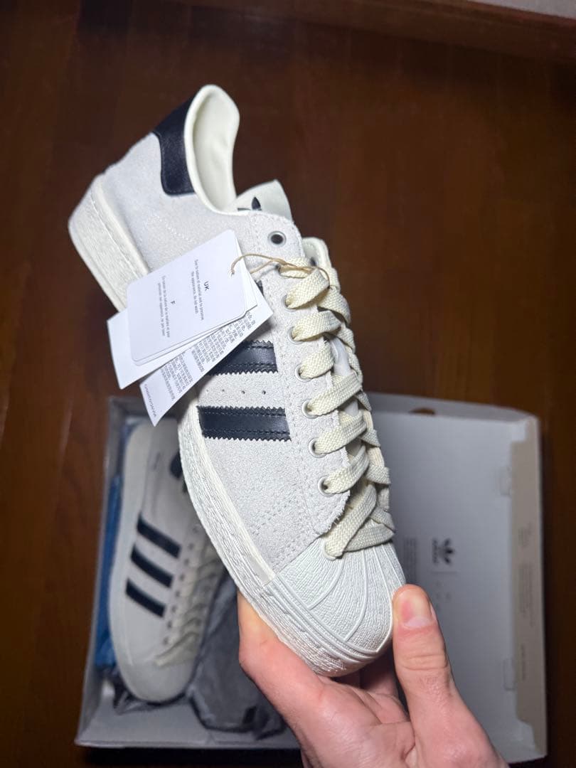 adidas Superstar ベージュ/ブラック