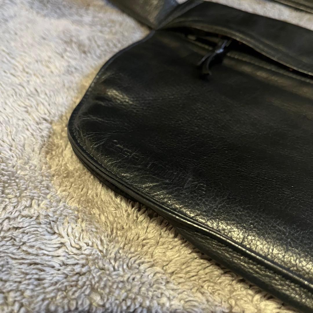 【ISSEY MIYAKE】レザー ボディバッグ・ウエストポーチ ヴィンテージ