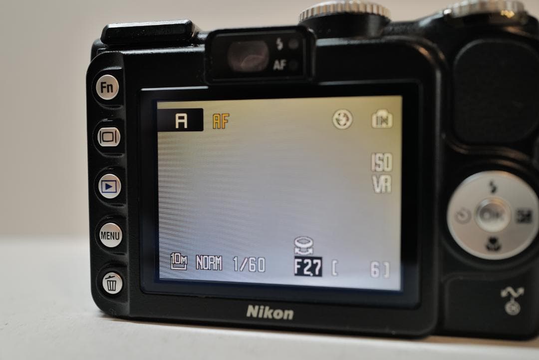 動作確認済 ニコン Nikon COOLPIX P5000 オールドコンデジ