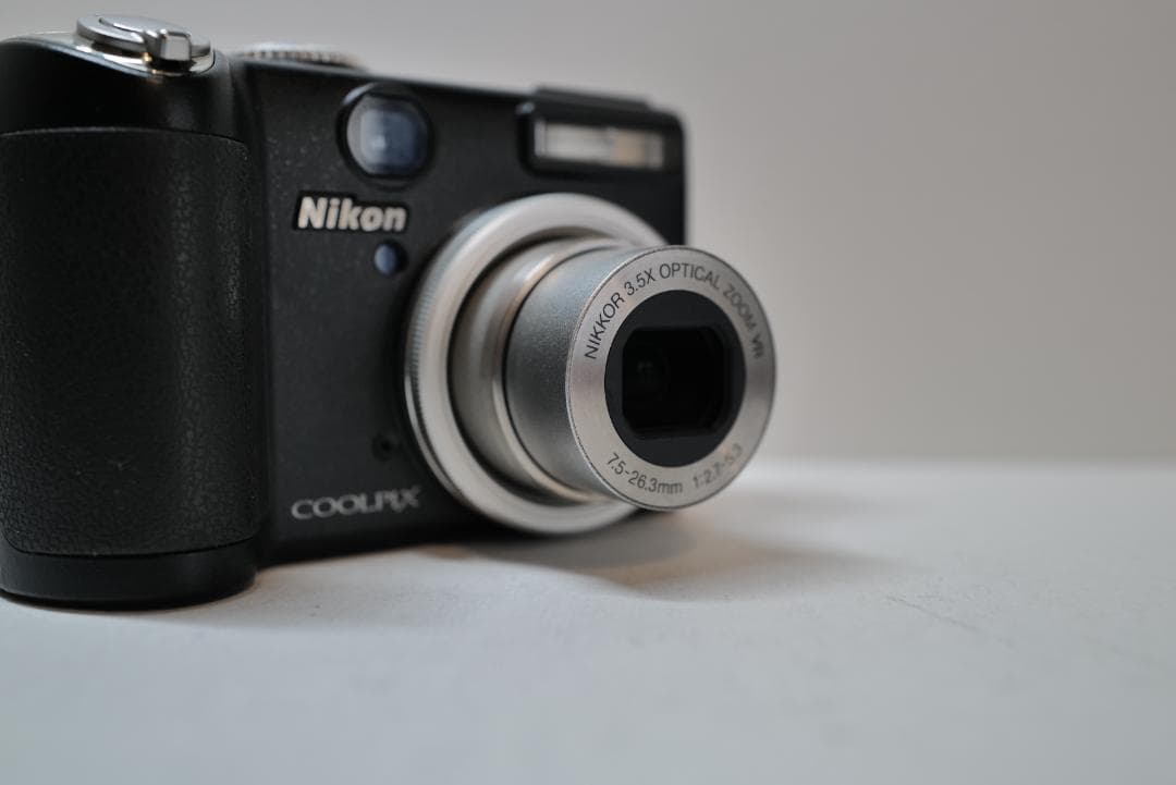 動作確認済 ニコン Nikon COOLPIX P5000 オールドコンデジ