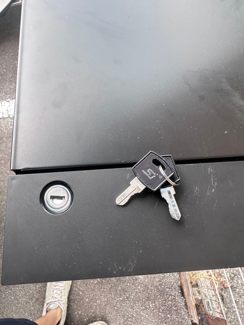 ネスカフェリオナ　水道工事が不要の内臓タンク式モデル。