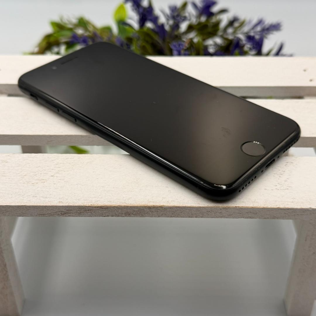 iPhone SE第3世代 64GB ミッドナイト 267