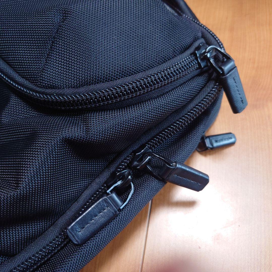 【美品】ace製　ブラックナイロンビジネスリュック