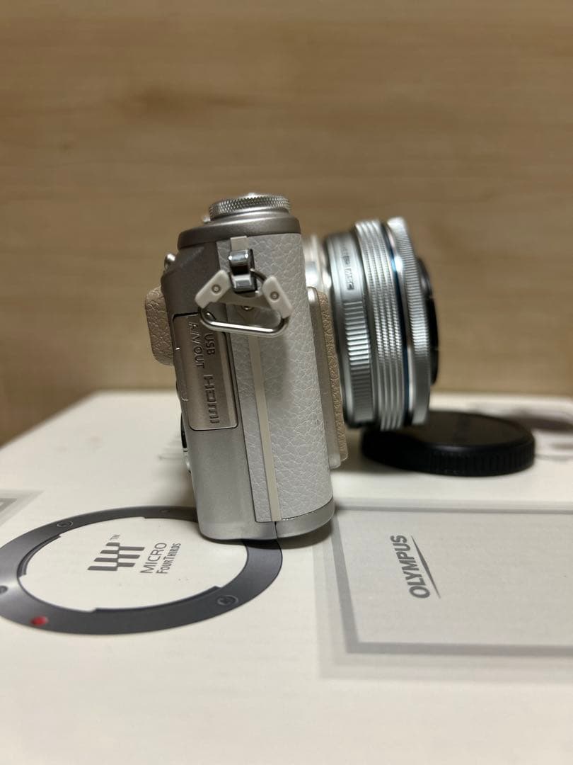 【週末大特価❗️】OLYMPUS PEN E-PL8 & レンズ4点他