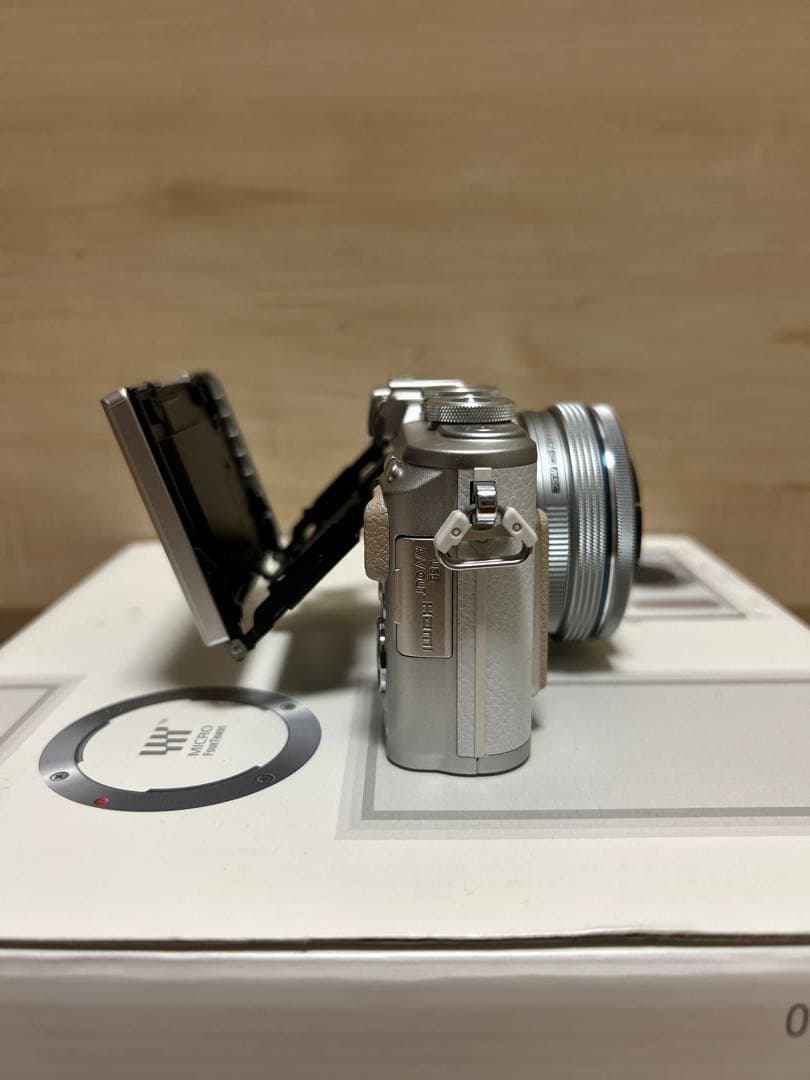 【週末大特価❗️】OLYMPUS PEN E-PL8 & レンズ4点他