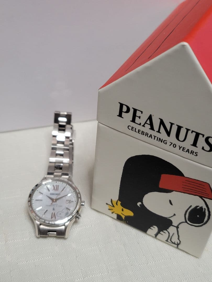 三が日特価稀少品　SEIKO ルキア　PEANUTS 70周年記念モデル 腕時計
