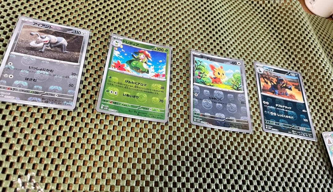 も*ー様 ポケモンカードまとめ売り　メガオーダイル　ピカチュウ　イーブイ　グラー