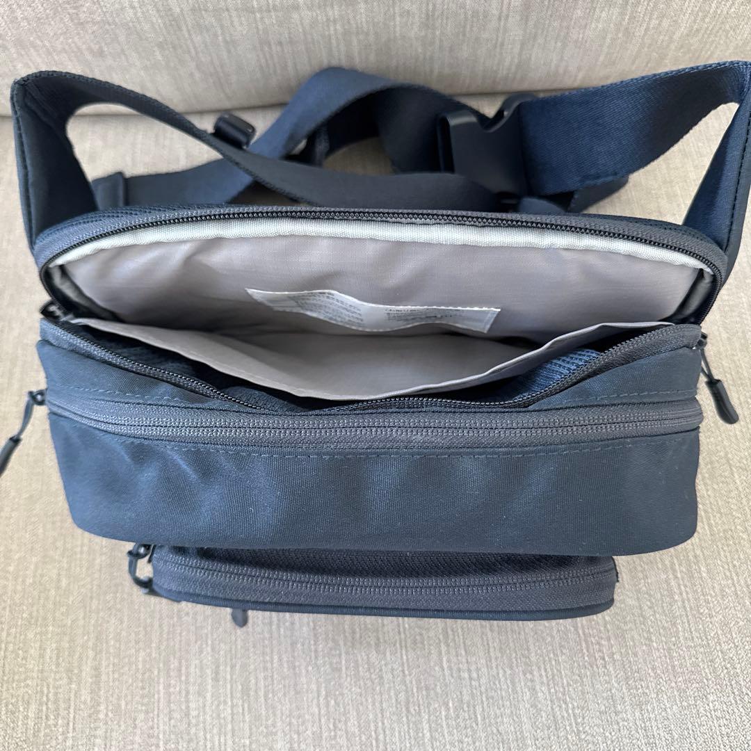 【美品】[POMULU] ポムル ヒップシート　ネイビー