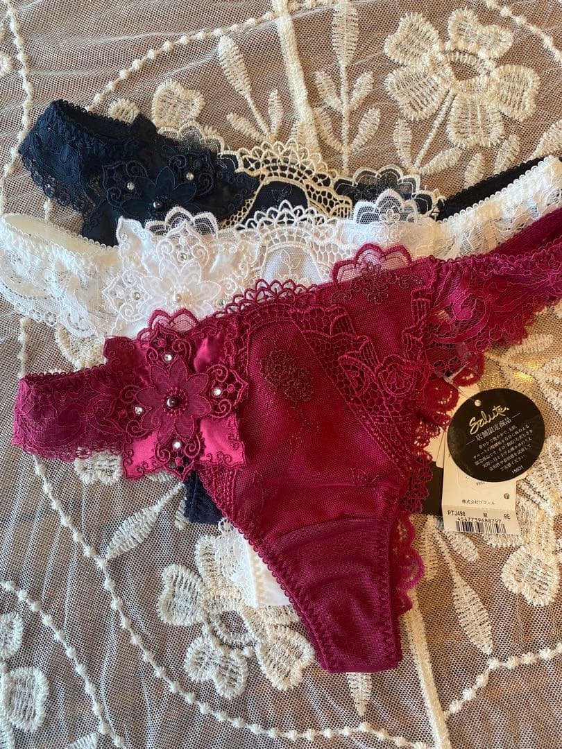 専用　サルートSalute 98G ヴィクトリア Tバック M 2点まとめ