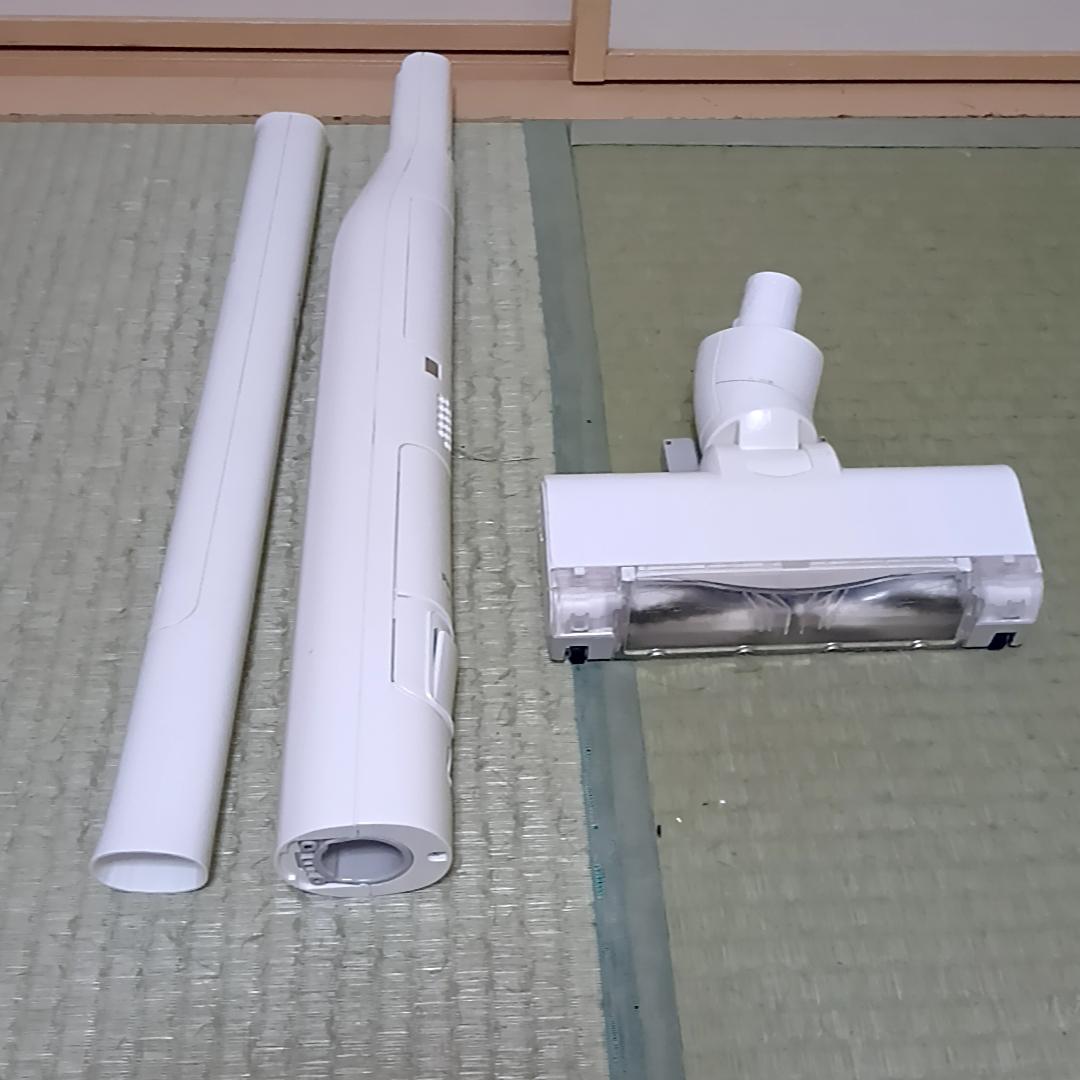 Panasonic パナソニック　コードレススティック掃除機 MC-NS10K