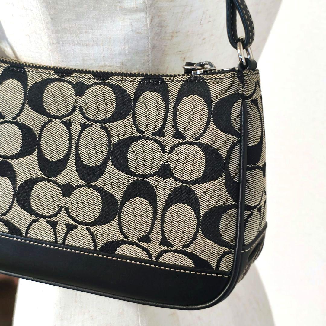 美品 COACH コーチ アクセサリーポーチ キャンバス 黒 シグネチャー