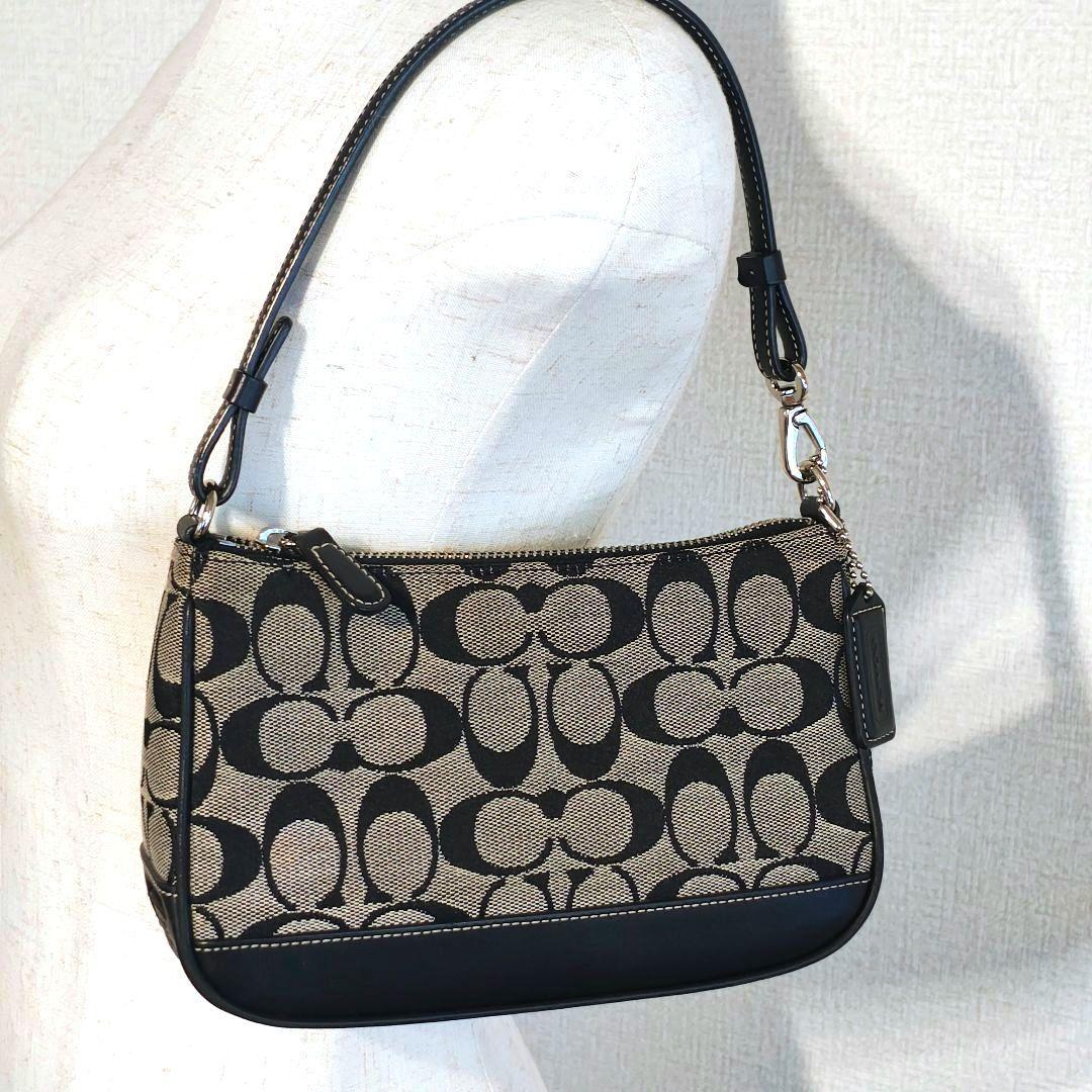 美品 COACH コーチ アクセサリーポーチ キャンバス 黒 シグネチャー