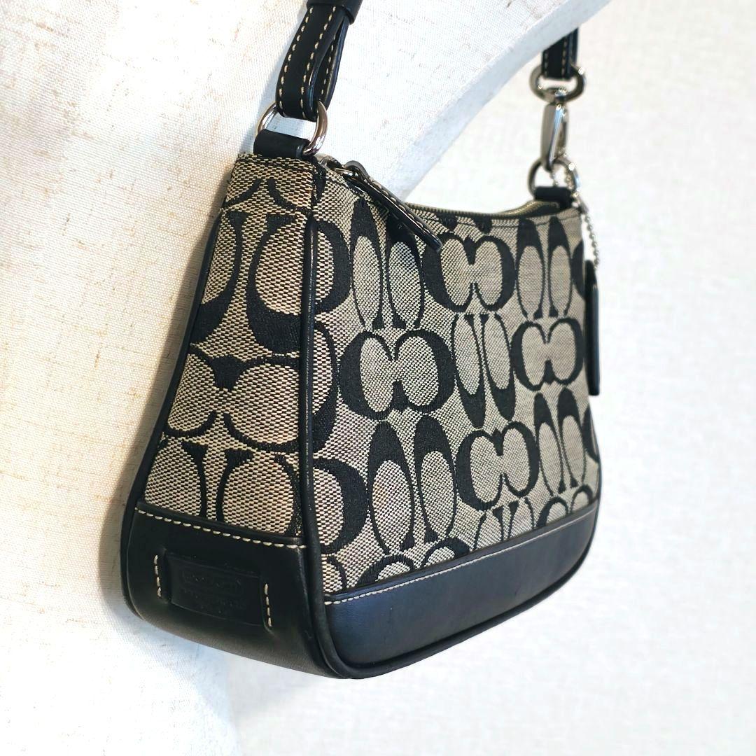 美品 COACH コーチ アクセサリーポーチ キャンバス 黒 シグネチャー