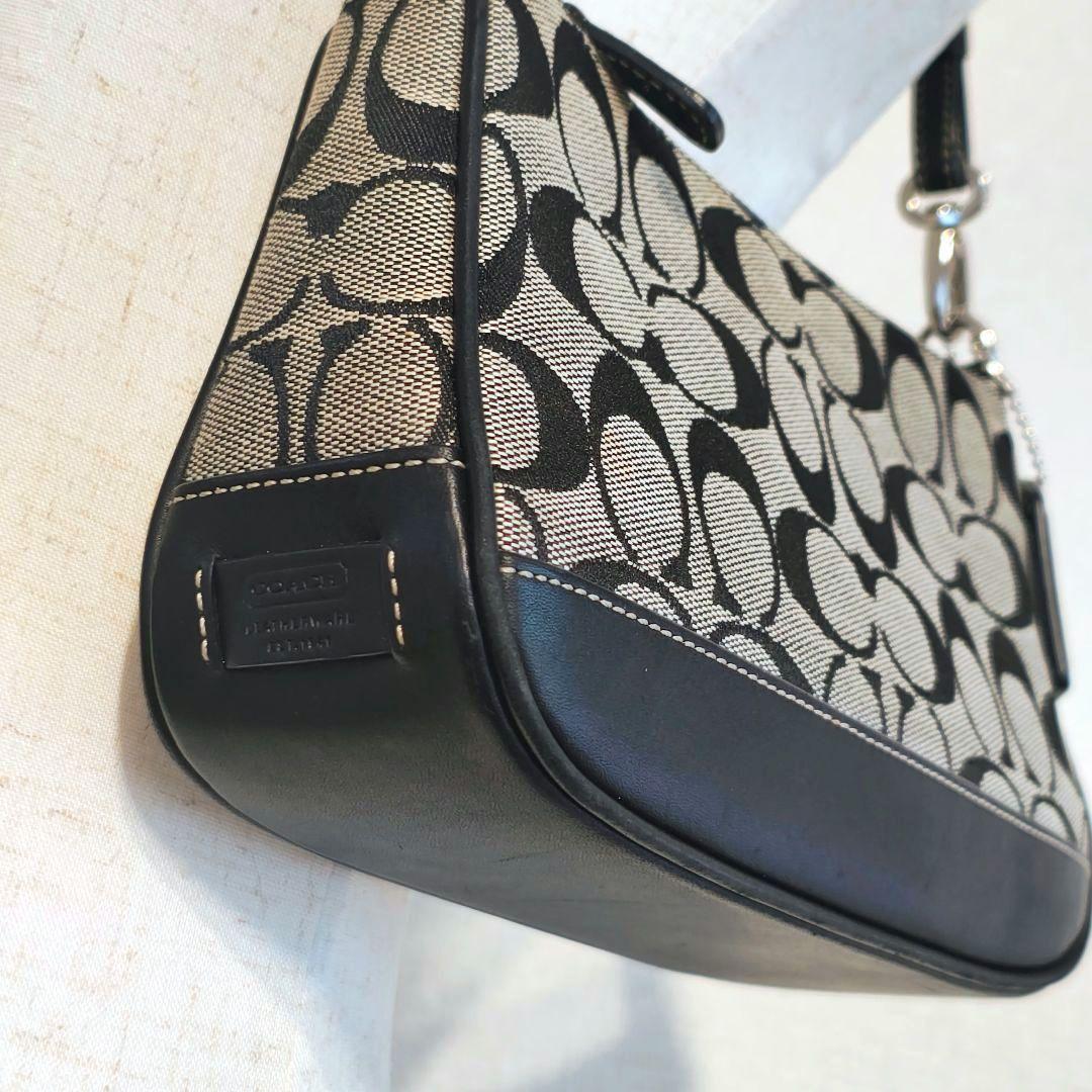 美品 COACH コーチ アクセサリーポーチ キャンバス 黒 シグネチャー