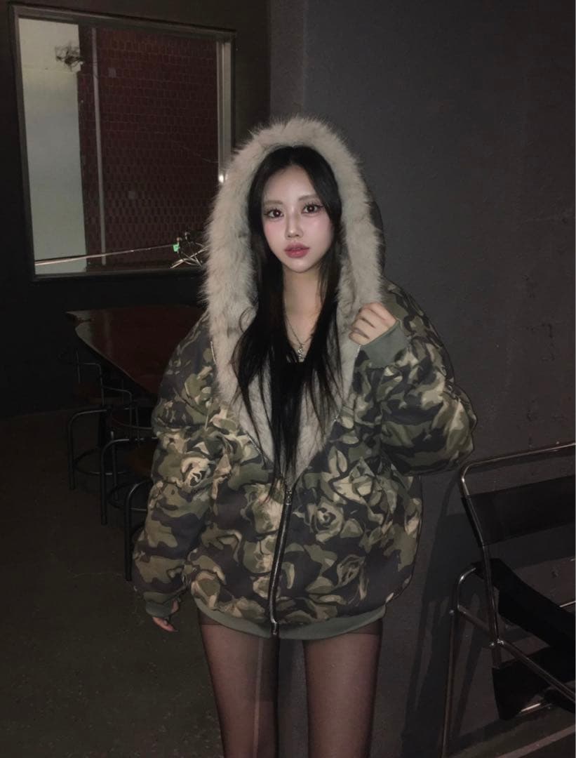 迷彩柄ファー付きジャケット　フーディ