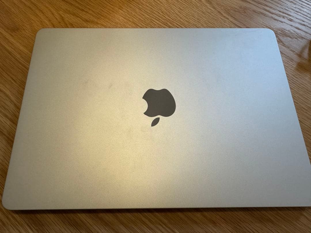 【値下げ中】Apple MacBook Air M2シルバー 充電器付き