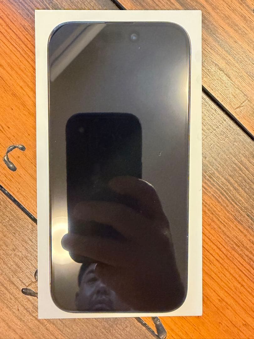 iPhone15pro ブラックチタニウム 256GB