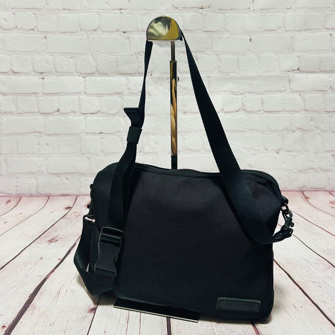 【BARNEYS NEWYORK】 8Way ビジネスバック ショルダーバッグ