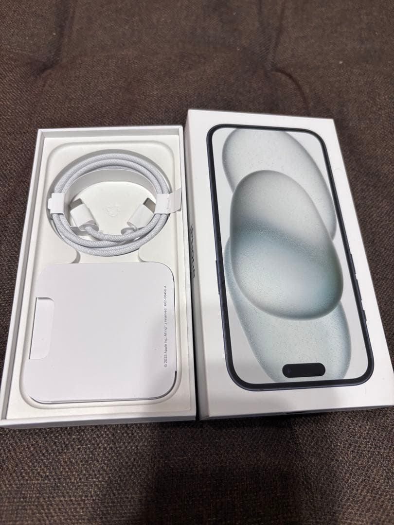 極美品 iPhone 15 128GB ブラック バッテリー 99%