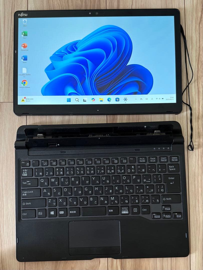 第8世代 富士通 ArrowsTab Q739/AE 2in1タッチパネル