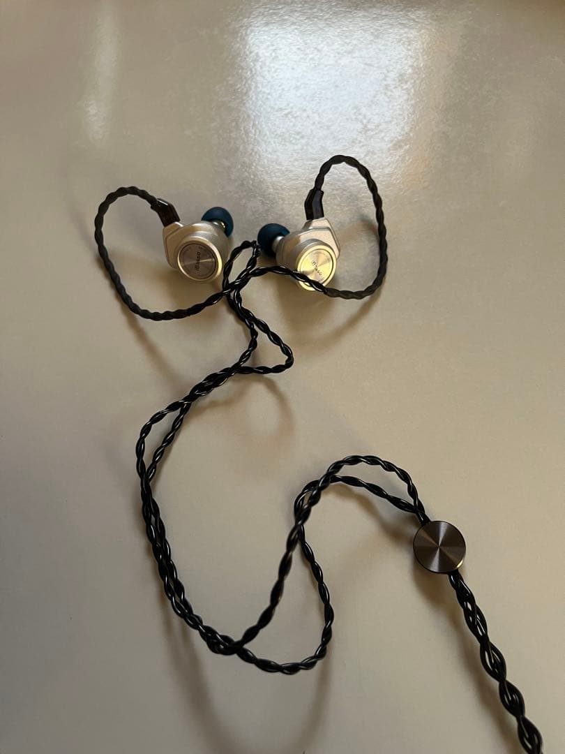 『美品』iBasso Audio 3T-154 オーディオファイル用イヤホン