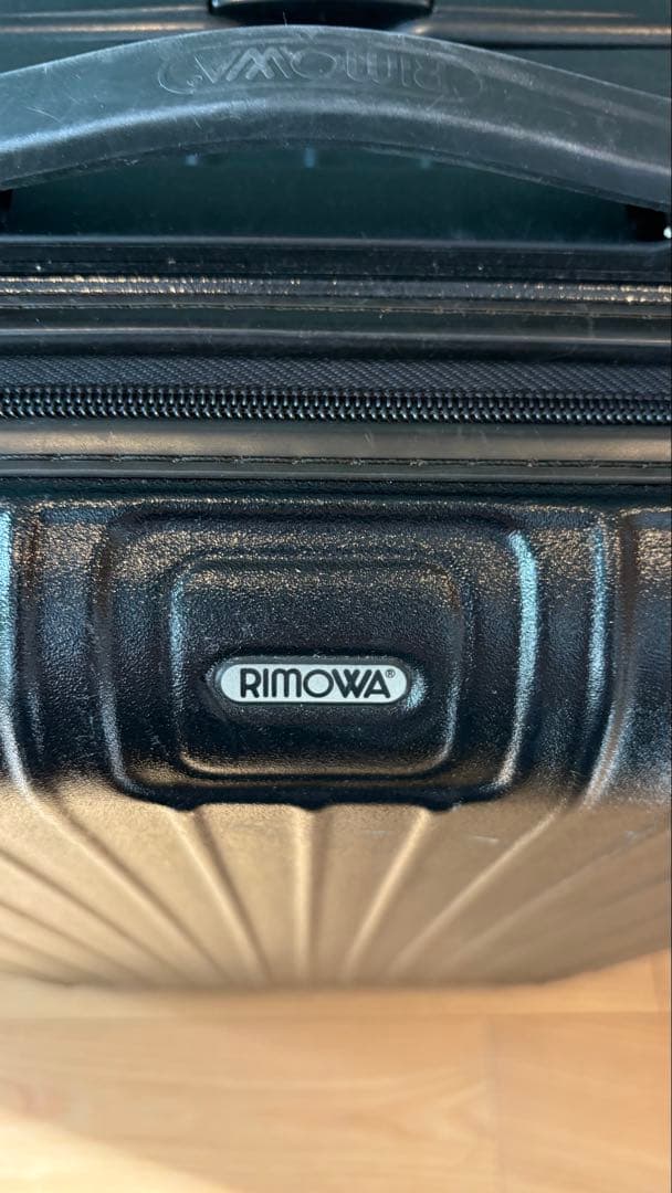 リモワ　サルサ　ブラック　キャリーケース　35L 2輪　機内持ち込み