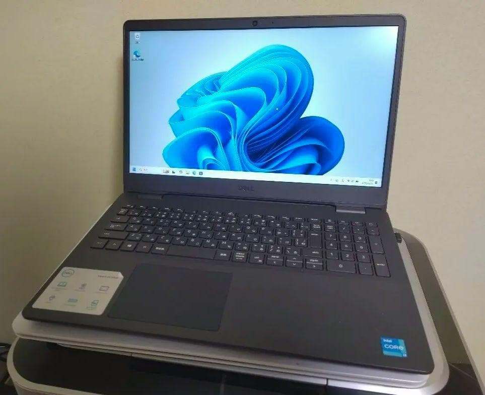 第11世代Core i3搭載 Dell Vostro 15