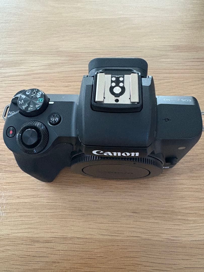 Canon eos kiss m2 レンズキット＋単焦点レンズ