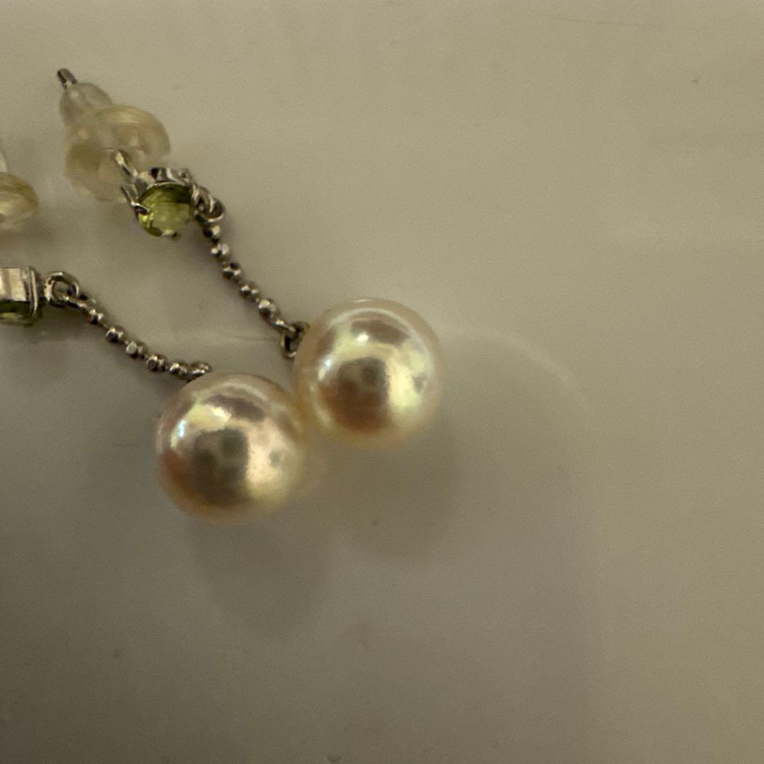 【エステール】K18WG アコヤパール　ペリドット　揺れる　ピアス