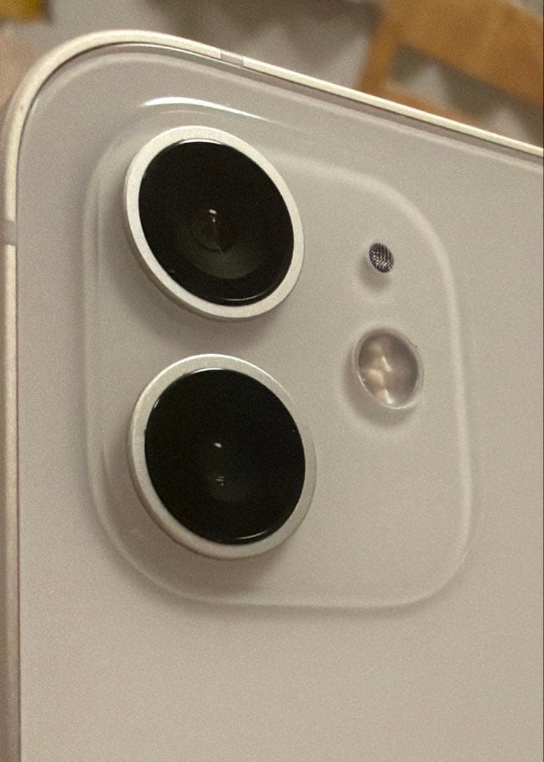 Apple iPhone12 64GB ホワイト　本体　simフリー　値下げ不可