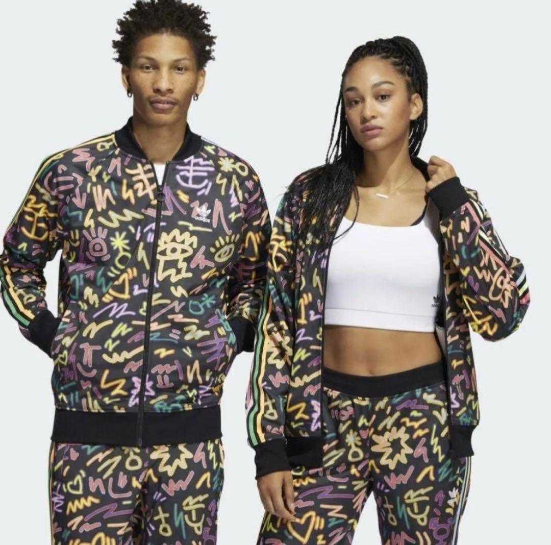 adidas LOVEUNITESTPカラフルジャージセットアップ