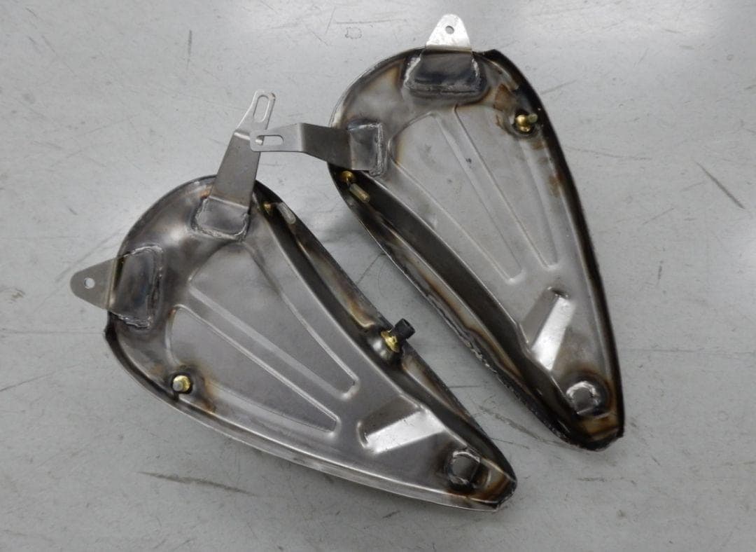 送料無料！左右分割ナロータンク！ナックル　パン　ショベル　エボ　管111809