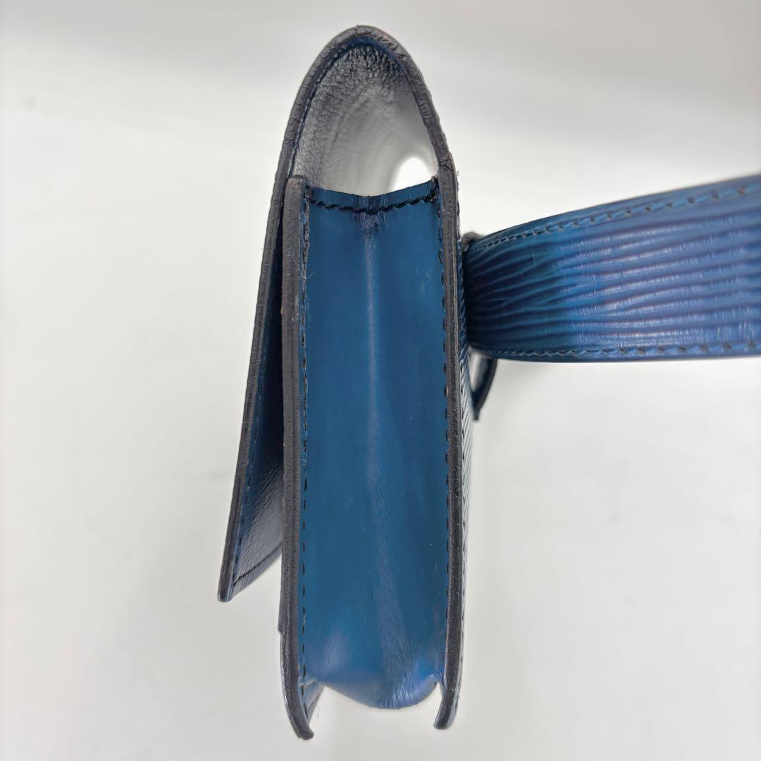 ★Louis Vuitton エピ　サンチュール・ティルシット　ボディバッグ