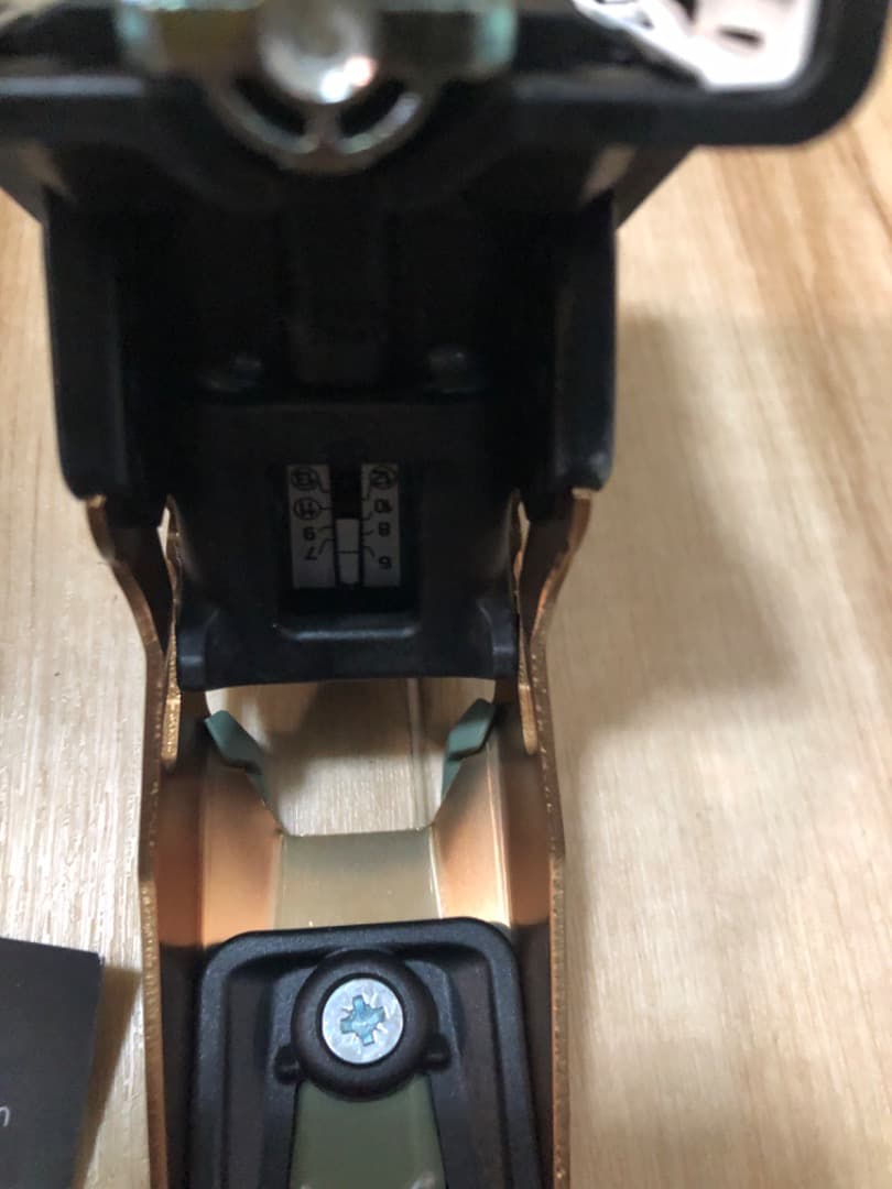 未使用品、送料無料 アトミック シフトビンディング 《2025》