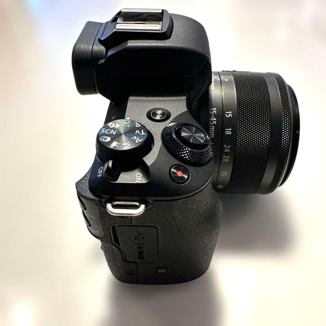 CanonキヤノンEOS KissM2ミラーレス一眼ブラック ダブルズームキット