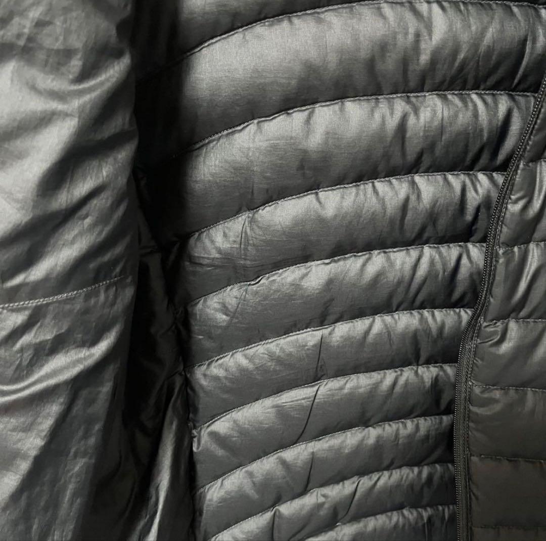 patagonia ダウンセーターフーディー　ブラック