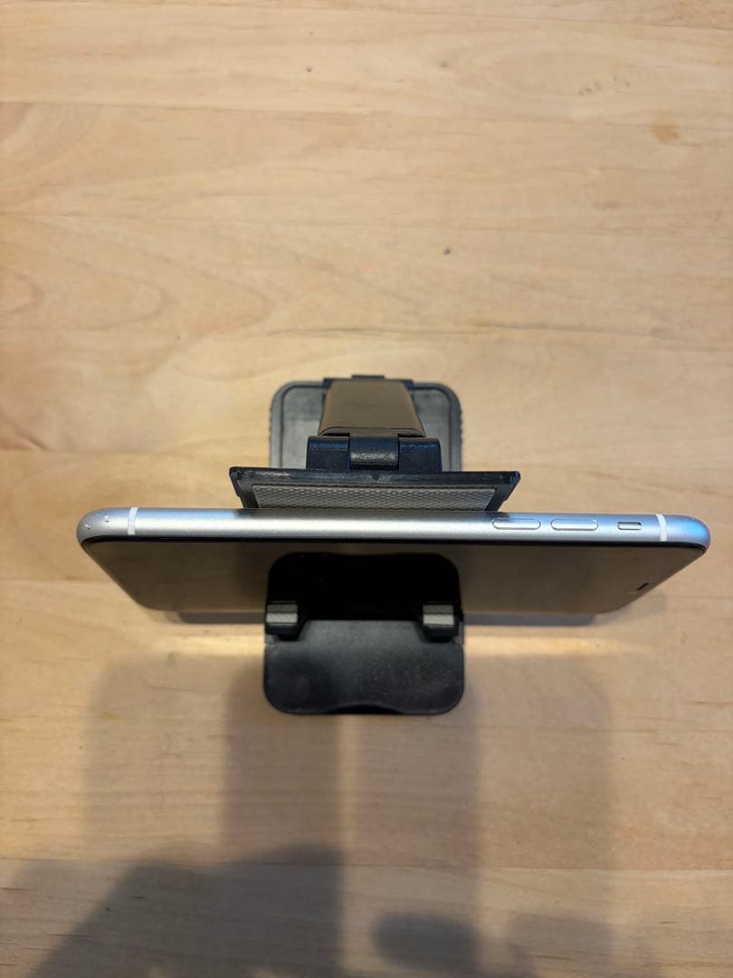 12/15までiPhone11 64GB SIMフリー　カバー&充電コード付き