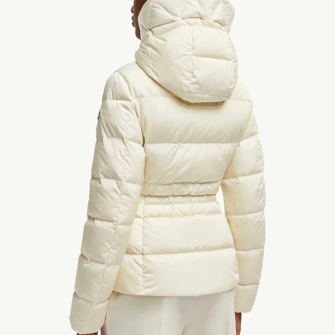 れいれい　モンクレール ダウンジャケット　Avoce