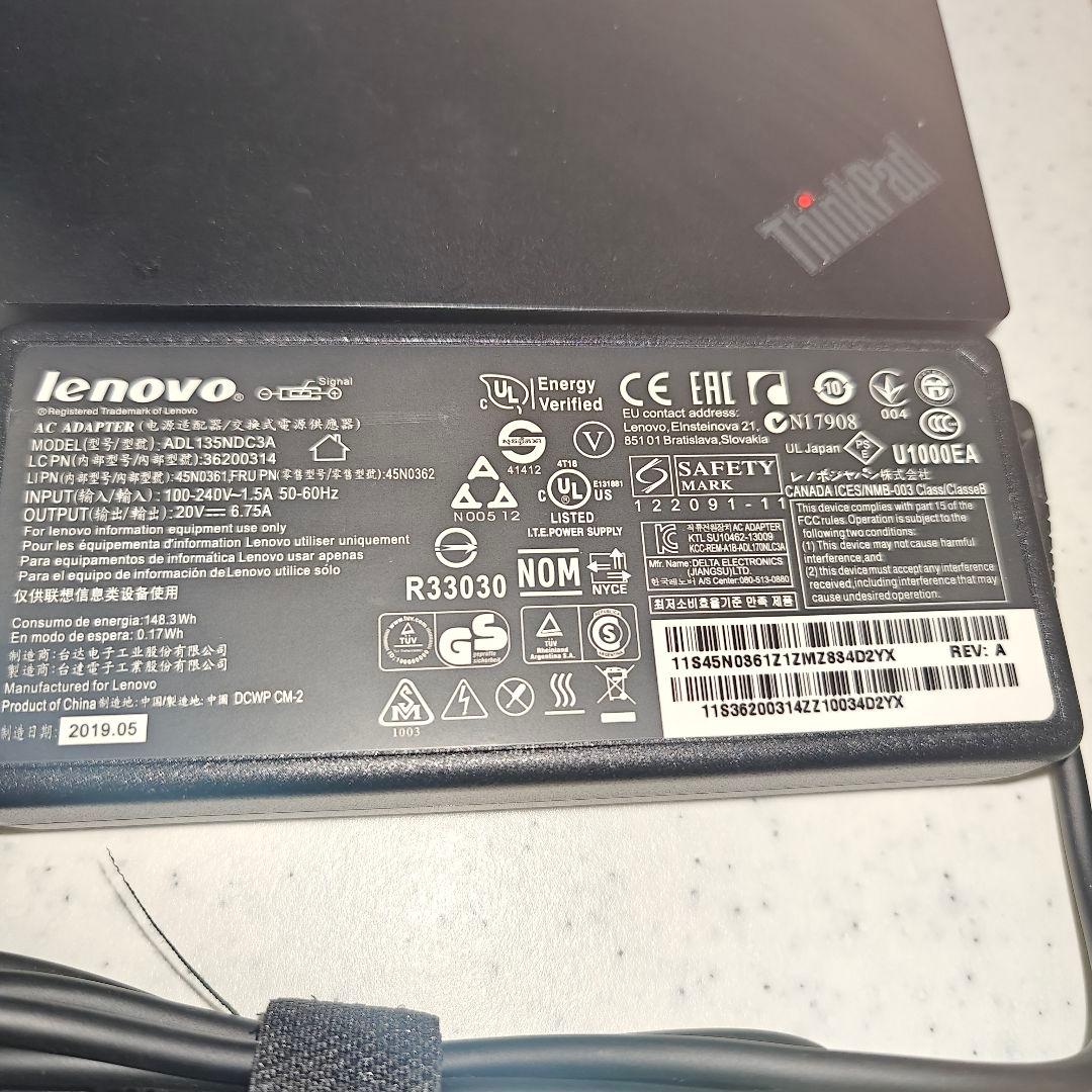 Lenovo ThinkPad Thunderbolt 3 Dock AC2種