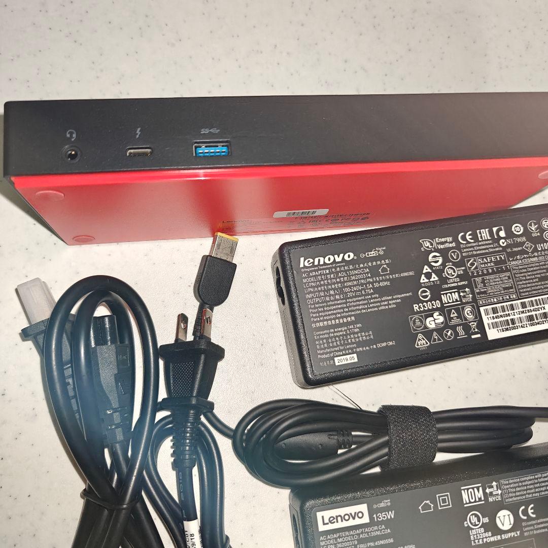 Lenovo ThinkPad Thunderbolt 3 Dock AC2種