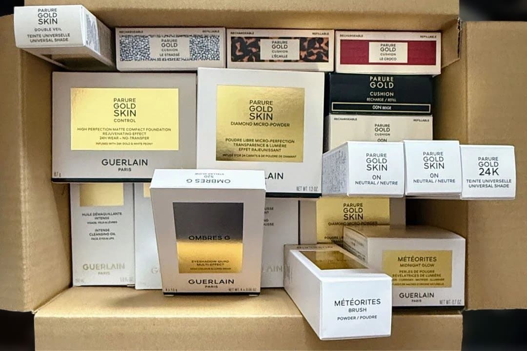 梱包済み！新品未使用GUERLAIN 化粧品18点 まとめ売り おまけつき