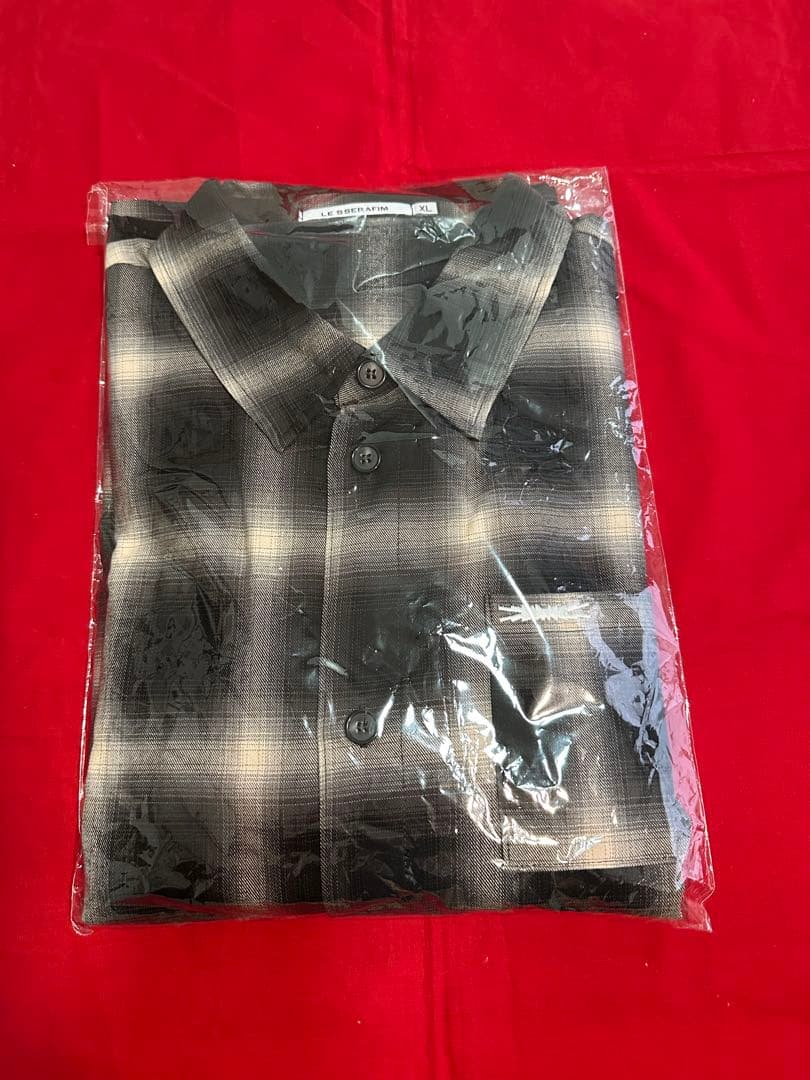 LE SSERAFIM ルセラフィム チェックシャツ XLサイズ ★トレカ付き★