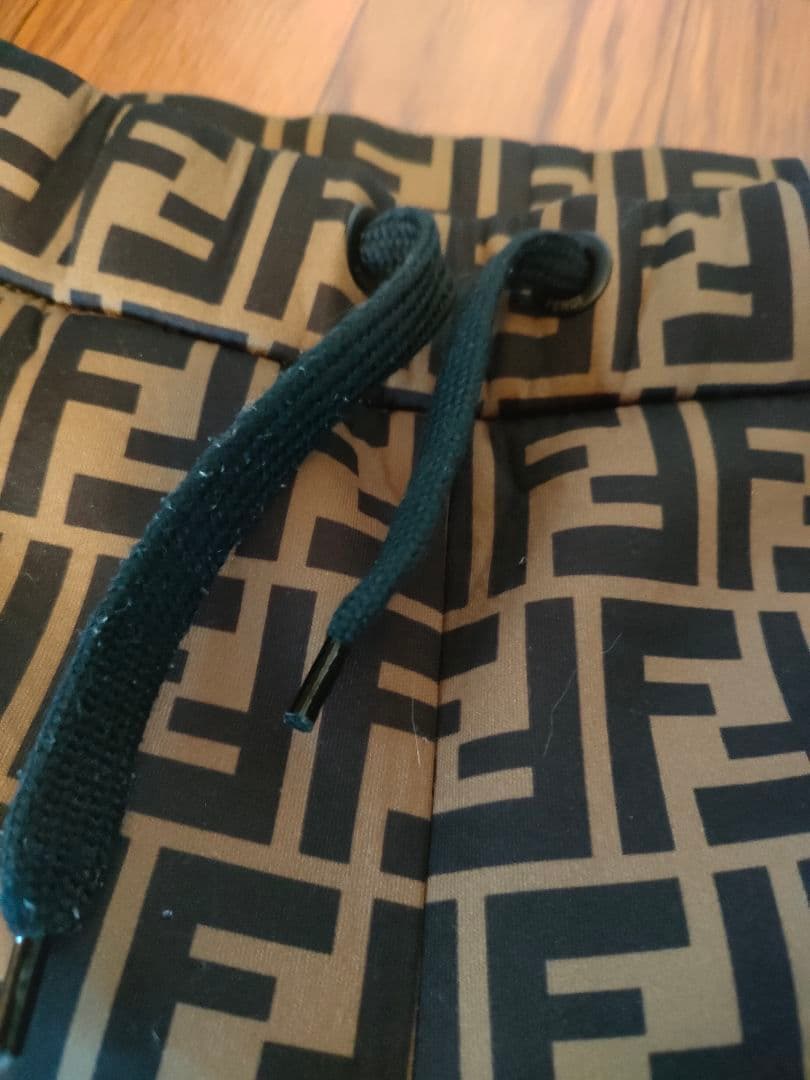 k17 FENDIキッズ　フェンディキッズ　パンツ