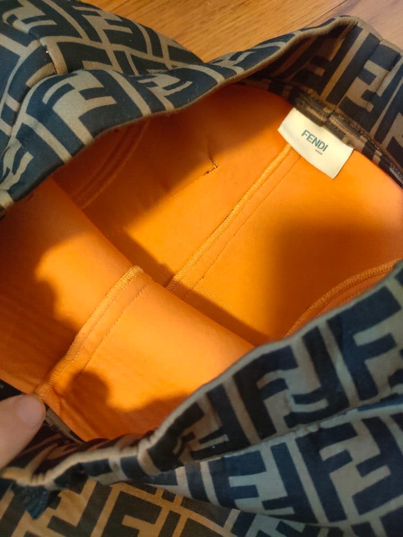 k17 FENDIキッズ　フェンディキッズ　パンツ