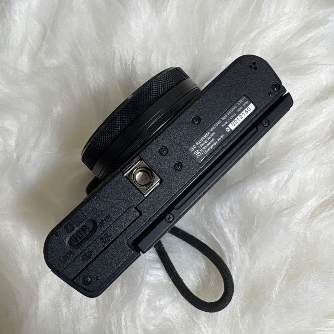 美品　SONY RX100M5 コンパクトデジタルカメラ