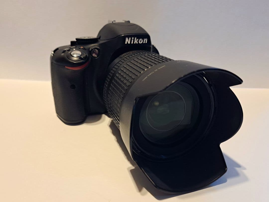 Nikon D5100 一眼レフカメラ+オマケレンズ