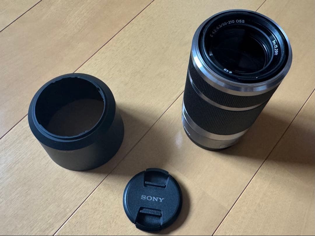 SONY E 55-210mm f/4.5-6.3 OSS ズームレンズ