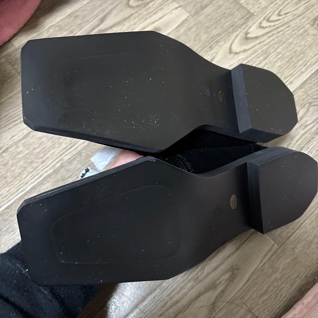 アメリUND ANGULAR SOLE TASSEL LOAFERブラックL