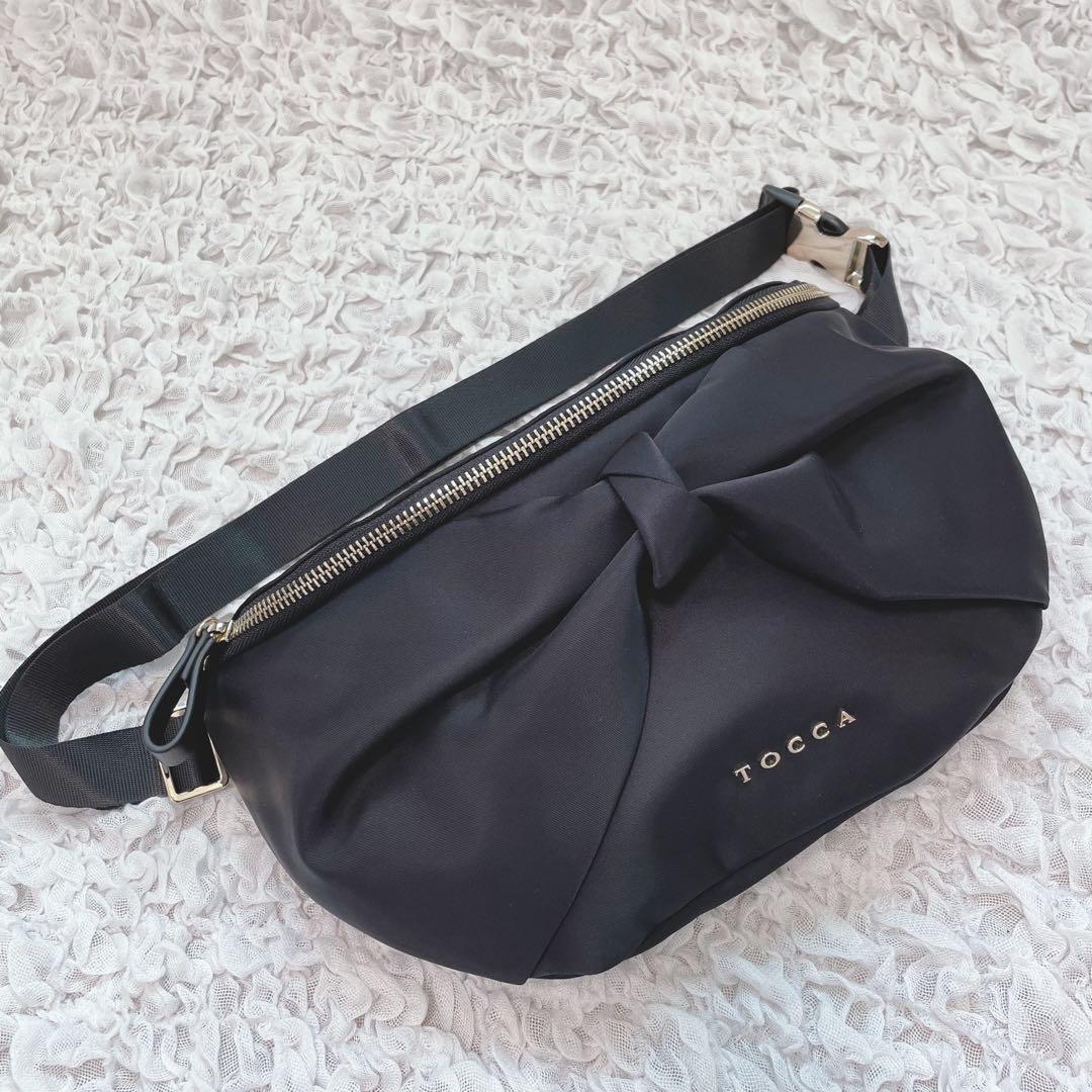 未使用級✨TOCCA トッカ　RIBBON KNOT BODY BAG ブラック
